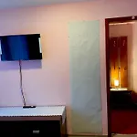 Just & Bar
